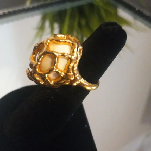 Trifari ring - Picture 4 of 12